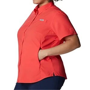 Columbia Women's PFG Tamiami II UPF 40 Short Sleeve Fishing Shirt, Red Hibiscus
